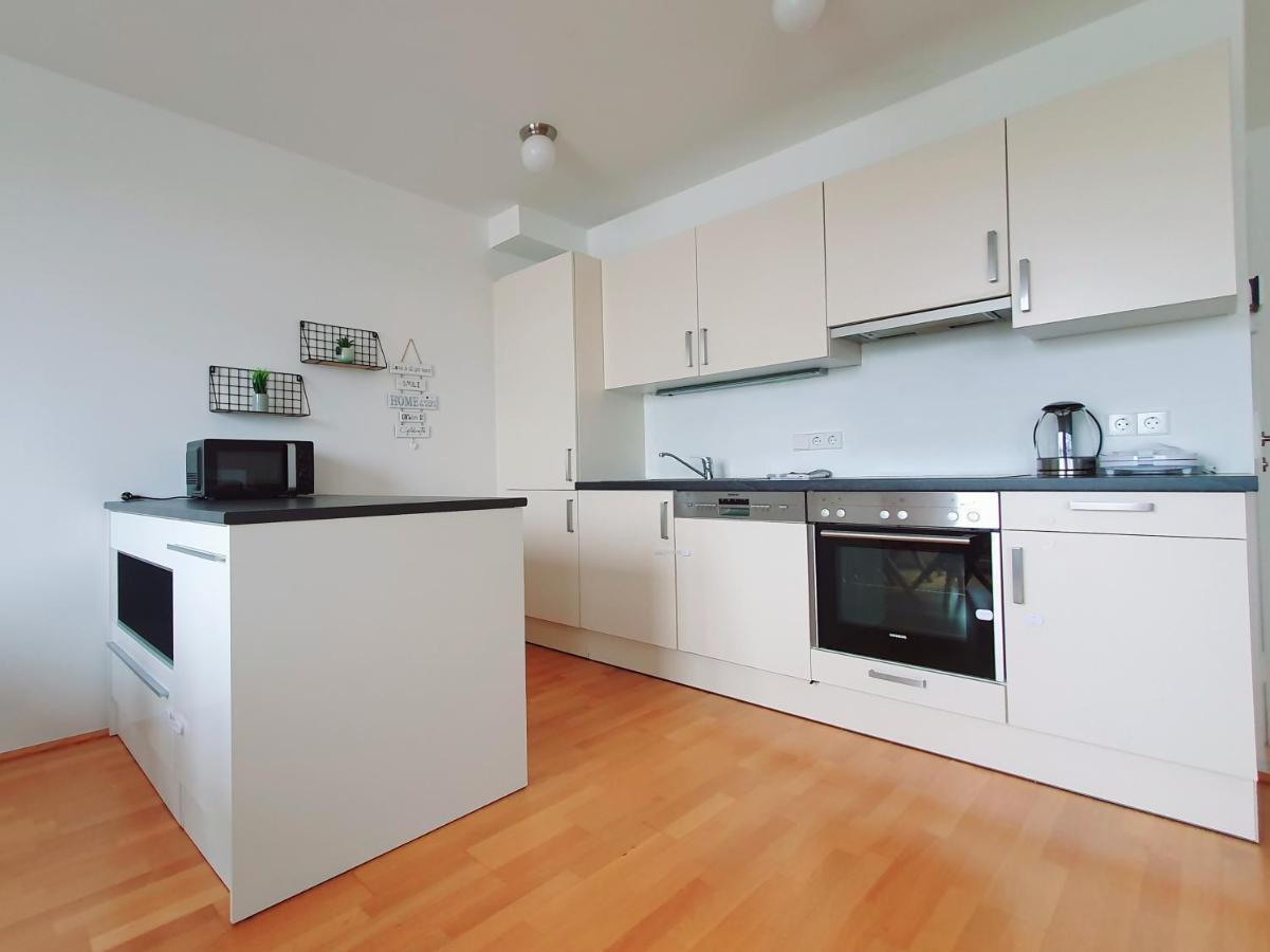 Near Lake Two Bedroom Duplex Apartment Wien Eksteriør bilde