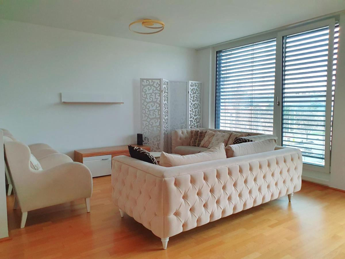 Near Lake Two Bedroom Duplex Apartment Wien Eksteriør bilde